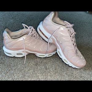 Nike air like bee excellent condition size 7